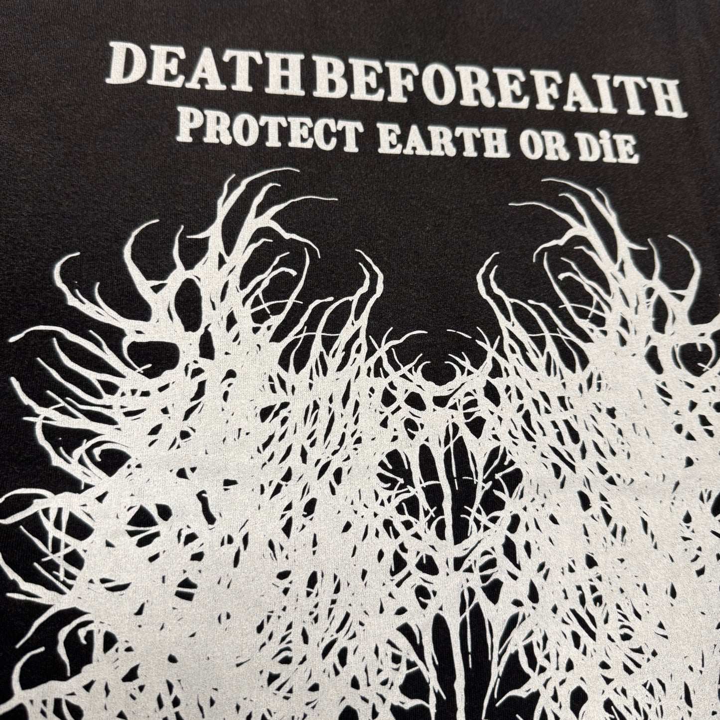 PROTECT EARTH OR DIE- Tee
